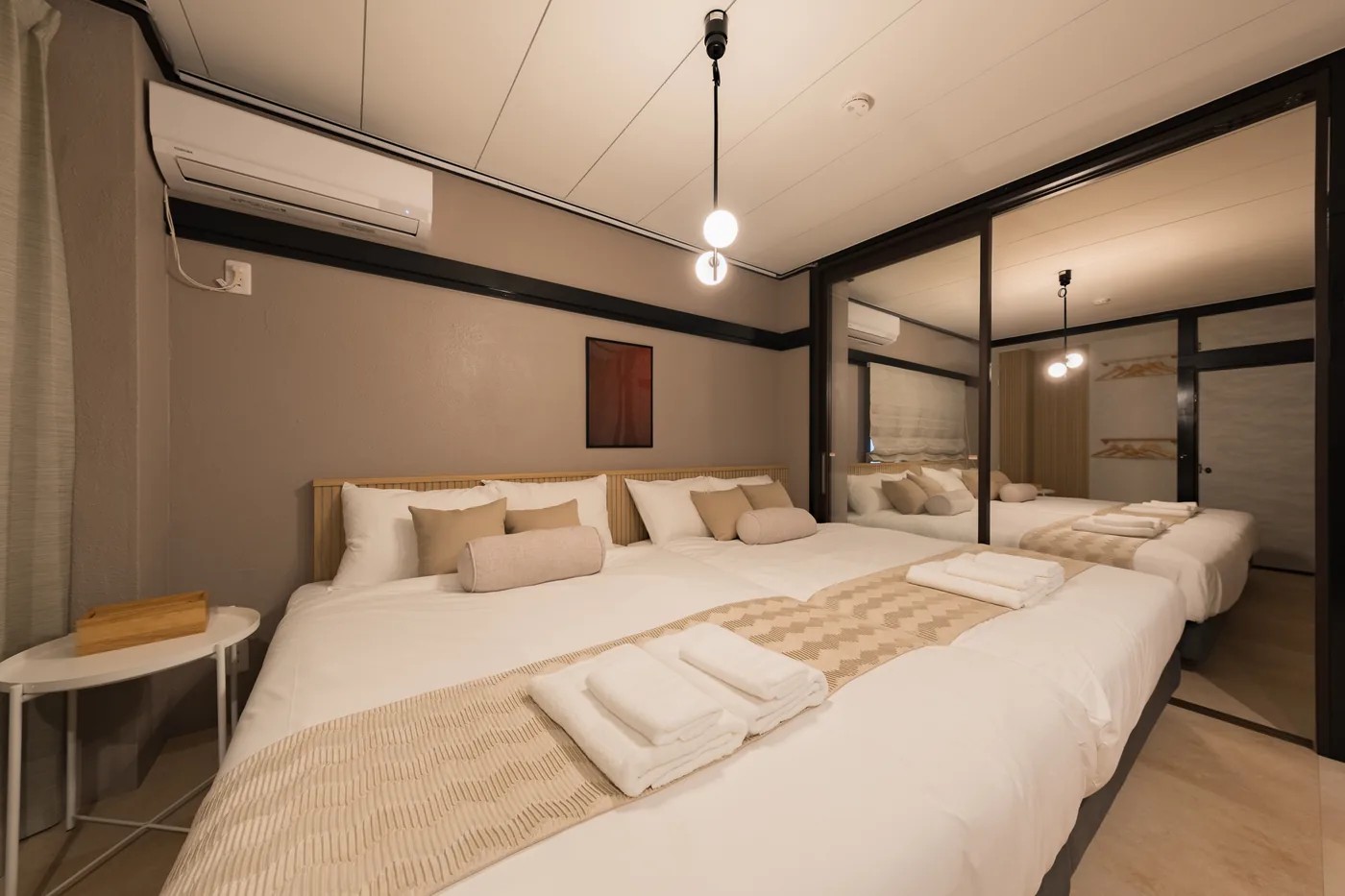 Beds side by side for the whole family in 201